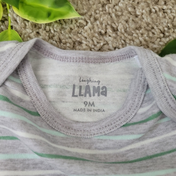 Baby Boy Striped Onesie (6-9 Months) - Picture 3 of 3